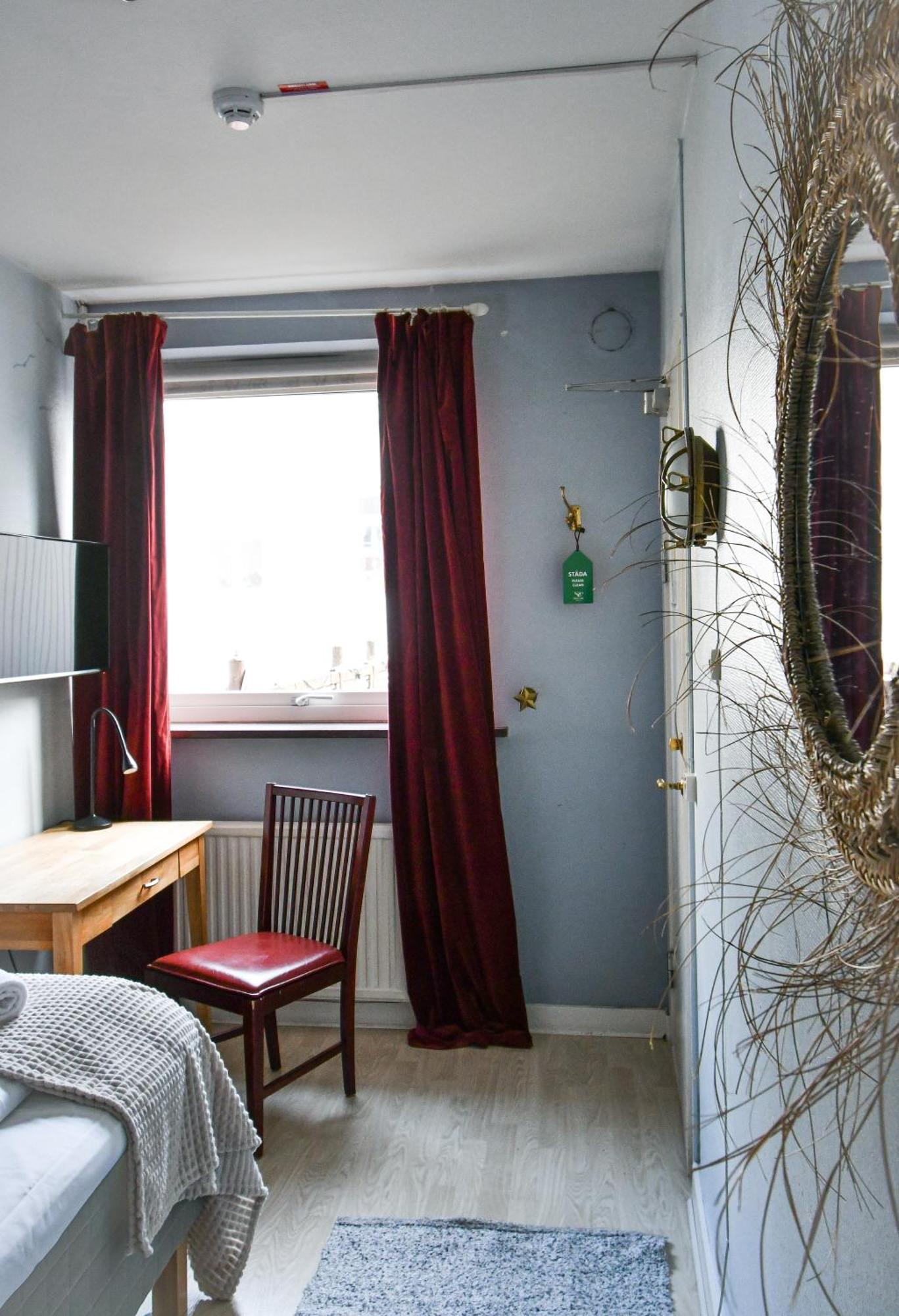 Prins Carl Ystad Room photo